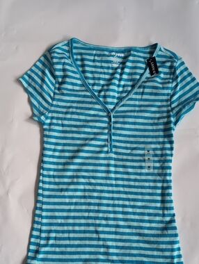 Old Navy Blue and Light Blue Striped Short Sleeve Perfect Henley Tee - M